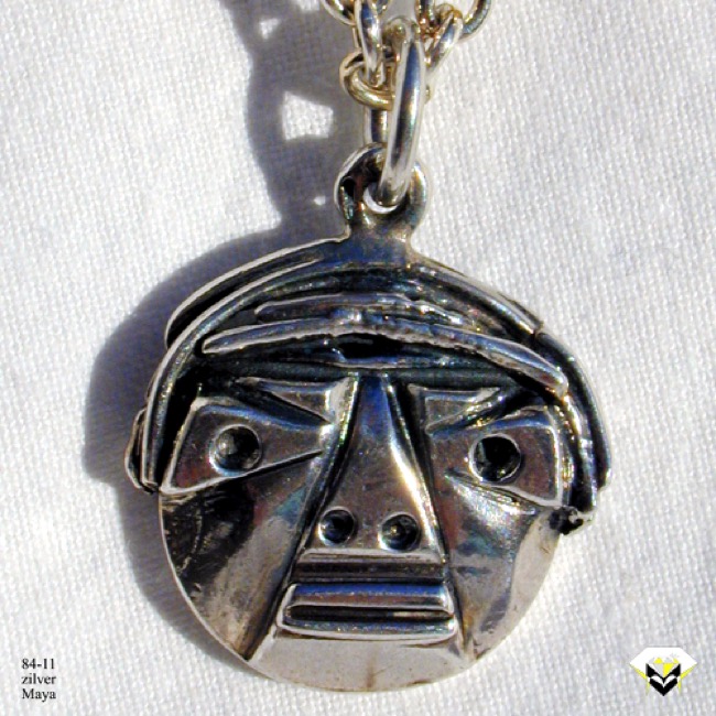 84-11 : Maya
hanger - zilver